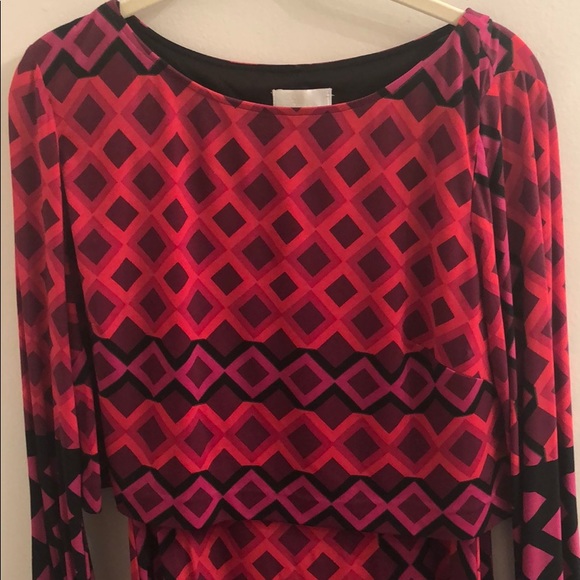 Geometric overlay dress - Picture 2 of 2